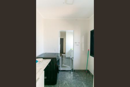 Apartamento para alugar com 130m², 3 quartos e 4 vagas Apartamento para alugar com 130m², 3 quartos e 4 vagasÁrea de Serviço