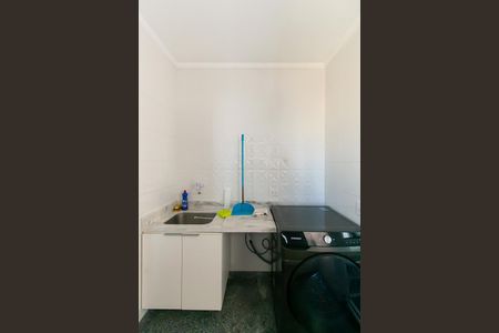 Apartamento para alugar com 130m², 3 quartos e 4 vagas Apartamento para alugar com 130m², 3 quartos e 4 vagasÁrea de Serviço