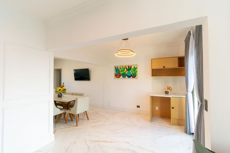Apartamento para alugar com 130m², 3 quartos e 4 vagas Apartamento para alugar com 130m², 3 quartos e 4 vagasSala
