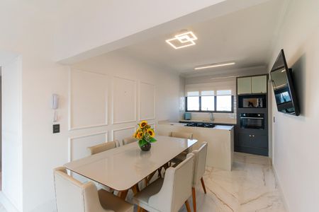 Apartamento para alugar com 130m², 3 quartos e 4 vagas Apartamento para alugar com 130m², 3 quartos e 4 vagasSala de Jantar