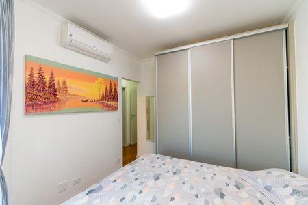 Apartamento para alugar com 130m², 3 quartos e 4 vagas Apartamento para alugar com 130m², 3 quartos e 4 vagasSuíte