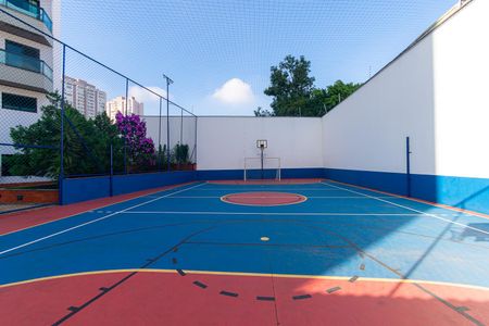 Apartamento para alugar com 130m², 3 quartos e 4 vagas