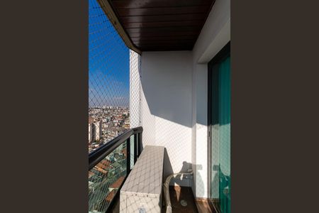 Apartamento para alugar com 130m², 3 quartos e 4 vagas Apartamento para alugar com 130m², 3 quartos e 4 vagasVaranda 2 - Sala