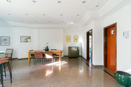 Apartamento para alugar com 130m², 3 quartos e 4 vagas Apartamento para alugar com 130m², 3 quartos e 4 vagasÁrea comum