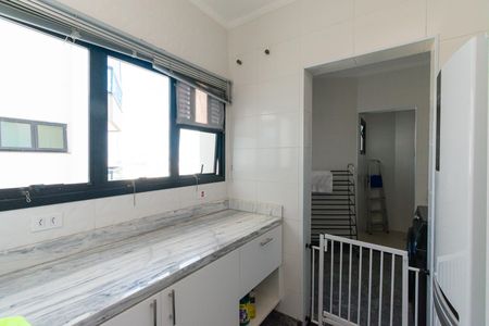 Apartamento para alugar com 130m², 3 quartos e 4 vagas Apartamento para alugar com 130m², 3 quartos e 4 vagasÁrea de Serviço