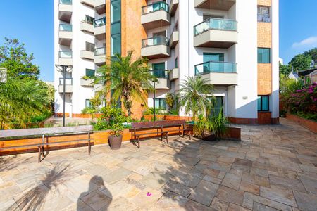 Apartamento para alugar com 130m², 3 quartos e 4 vagas Apartamento para alugar com 130m², 3 quartos e 4 vagasÁrea comum