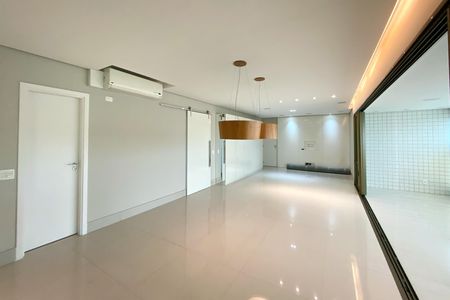 Sala de apartamento para alugar com 4 quartos, 180m² em São Pedro, Belo Horizonte