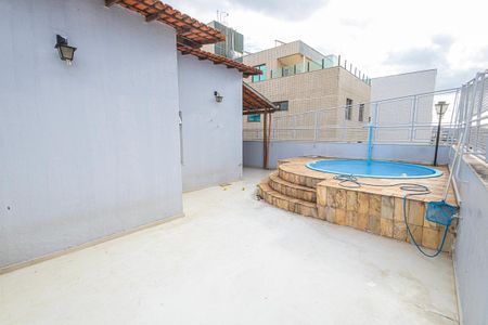 Apartamento à venda com 210m², 3 quartos e 2 vagas Apartamento à venda com 210m², 3 quartos e 2 vagasCobertura