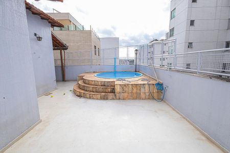 Apartamento à venda com 210m², 3 quartos e 2 vagas Apartamento à venda com 210m², 3 quartos e 2 vagasCobertura
