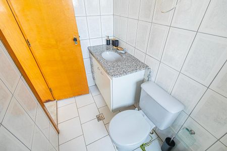 Apartamento à venda com 210m², 3 quartos e 2 vagas Apartamento à venda com 210m², 3 quartos e 2 vagasBanheiro 02
