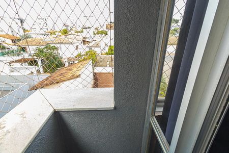 Apartamento à venda com 210m², 3 quartos e 2 vagas Apartamento à venda com 210m², 3 quartos e 2 vagasVaranda