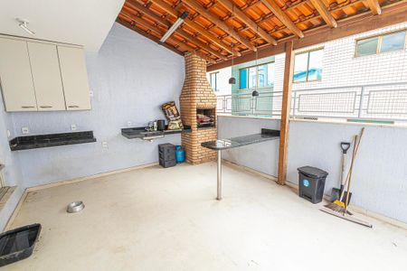 Apartamento à venda com 210m², 3 quartos e 2 vagas Apartamento à venda com 210m², 3 quartos e 2 vagasArea gourmet/ cobertura