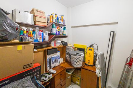 Apartamento à venda com 210m², 3 quartos e 2 vagas Apartamento à venda com 210m², 3 quartos e 2 vagasDCE