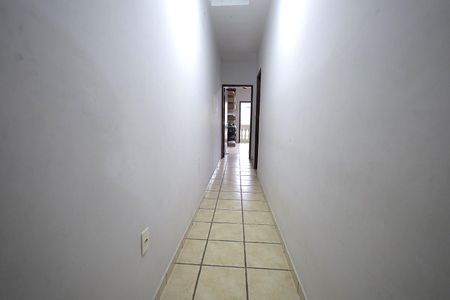 Corredor de casa à venda com 3 quartos, 168m² em Utinga, Santo André