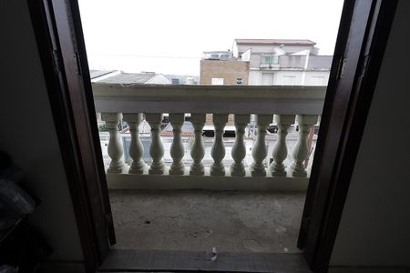 Sacada de casa à venda com 3 quartos, 168m² em Utinga, Santo André