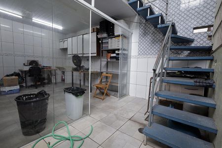Quintal de casa à venda com 3 quartos, 168m² em Utinga, Santo André
