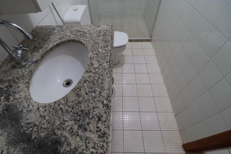 Banheiro  de apartamento para alugar com 1 quarto, 49m² em Nova Ribeirânia, Ribeirão Preto