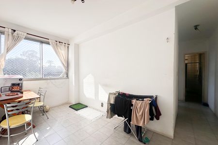 Apartamento à venda com 60m², 2 quartos e 1 vaga Apartamento à venda com 60m², 2 quartos e 1 vagaSala