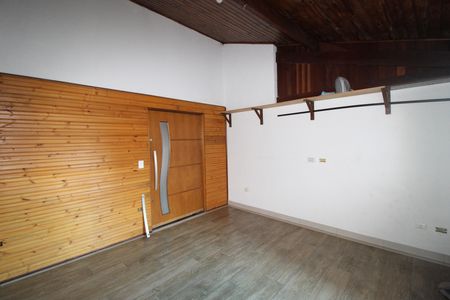 Casa para alugar com 225m², 4 quartos e 1 vagaÁrea de Serviço - Quarto 