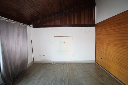 Casa para alugar com 225m², 4 quartos e 1 vagaÁrea de Serviço - Quarto 