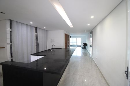 Casa para alugar com 225m², 4 quartos e 1 vagaCozinha