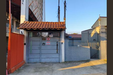 Casa para alugar com 225m², 4 quartos e 1 vaga Casa para alugar com 225m², 4 quartos e 1 vagaFachada