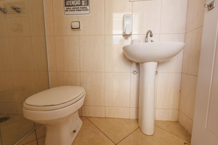 Casa para alugar com 250m², 6 quartos e 5 vagas Casa para alugar com 250m², 6 quartos e 5 vagasBanheiro externo