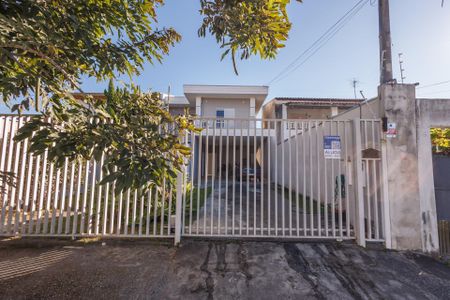 Casa para alugar com 250m², 6 quartos e 5 vagas Casa para alugar com 250m², 6 quartos e 5 vagasFachada
