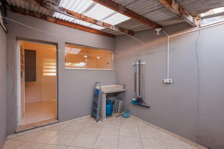 Casa para alugar com 250m², 6 quartos e 5 vagas Casa para alugar com 250m², 6 quartos e 5 vagasÁrea de Serviço