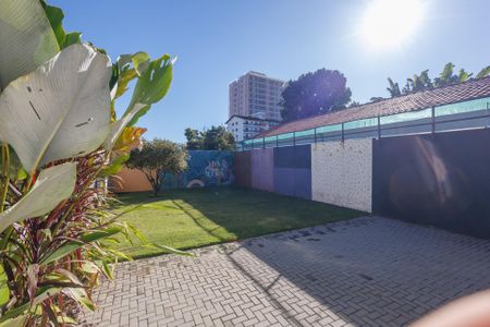 Casa para alugar com 250m², 6 quartos e 5 vagas Casa para alugar com 250m², 6 quartos e 5 vagasQuintal