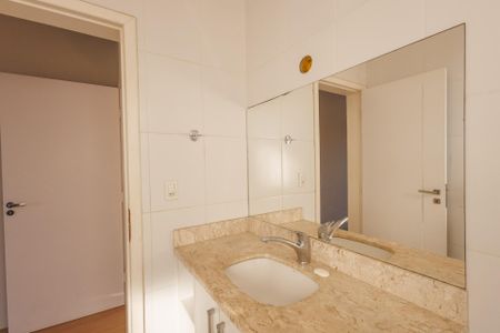 Casa para alugar com 250m², 6 quartos e 5 vagas Casa para alugar com 250m², 6 quartos e 5 vagasBanheiro Suíte 1