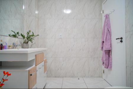 Apartamento à venda com 150m², 3 quartos e 1 vagaBanheiro da Suíte