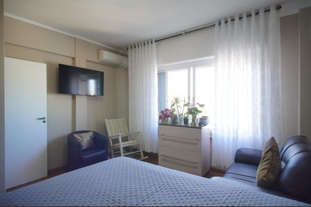 Apartamento à venda com 150m², 3 quartos e 1 vagasuite