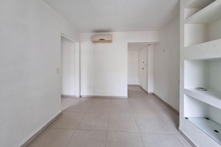 Sala de apartamento para alugar com 1 quarto, 39m² em Icaraí, Niterói