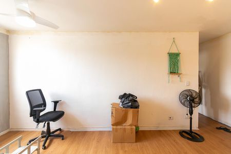 Apartamento à venda com 70m², 2 quartos e 1 vaga Apartamento à venda com 70m², 2 quartos e 1 vagaSala
