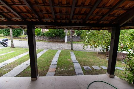 Vista da Sala de casa de condomínio para alugar com 4 quartos, 380m² em Piratininga, Niterói