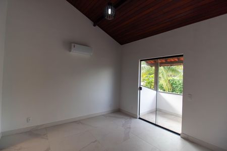 Casa de condomínio para alugar com 380m², 4 quartos e 5 vagasSuíte 4