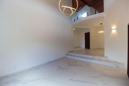 Casa de condomínio para alugar com 380m², 4 quartos e 5 vagasSala 1