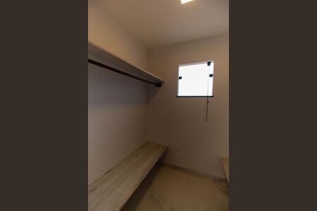 Closet de casa de condomínio para alugar com 4 quartos, 380m² em Piratininga, Niterói