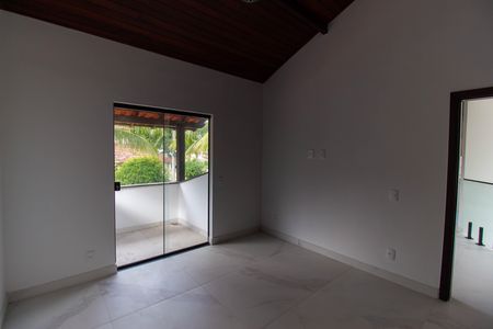 Casa de condomínio para alugar com 380m², 4 quartos e 5 vagasSuíte 4