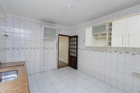 Cozinha  de casa à venda com 3 quartos, 158m² em Vila Leonor, São Paulo