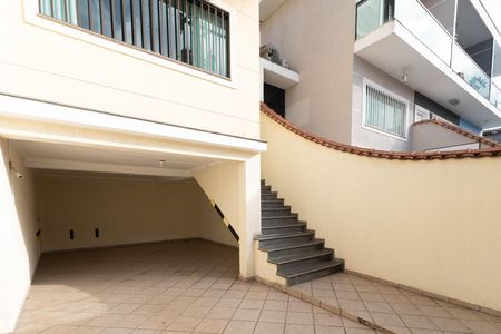 Garagem de casa à venda com 3 quartos, 158m² em Vila Leonor, São Paulo
