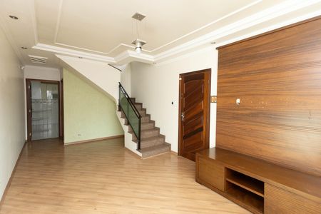 Sala  de casa para alugar com 4 quartos, 158m² em Vila Leonor, São Paulo