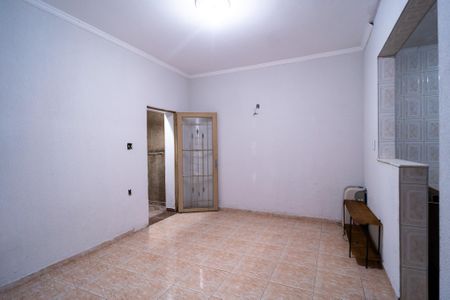 Casa para alugar com 195m², 2 quartos e sem vaga Casa para alugar com 195m², 2 quartos e sem vagaSala