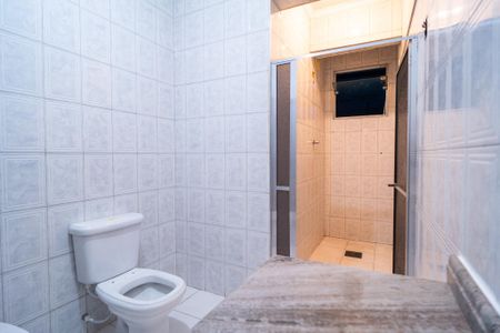 Casa para alugar com 195m², 2 quartos e sem vaga Casa para alugar com 195m², 2 quartos e sem vagaBanheiro da Suíte 2
