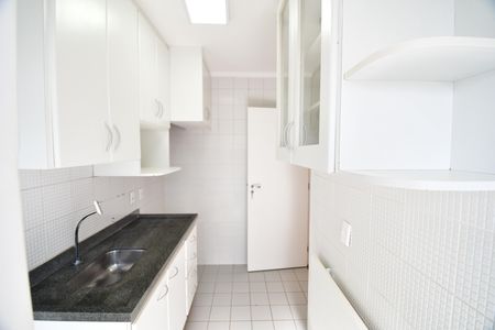 Apartamento para alugar com 77m², 2 quartos e 2 vagasCozinha
