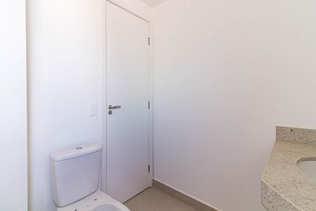 Apartamento à venda com 128m², 3 quartos e 3 vagas Apartamento à venda com 128m², 3 quartos e 3 vagasBanheiro da Suíte 3