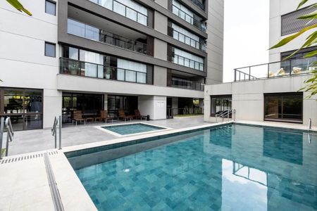 Apartamento à venda com 128m², 3 quartos e 3 vagas Apartamento à venda com 128m², 3 quartos e 3 vagasPiscina