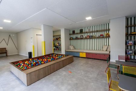 Apartamento à venda com 128m², 3 quartos e 3 vagas Apartamento à venda com 128m², 3 quartos e 3 vagasBrinquedoteca