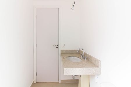 Apartamento à venda com 128m², 3 quartos e 3 vagas Apartamento à venda com 128m², 3 quartos e 3 vagasBanheiro da Suíte 2